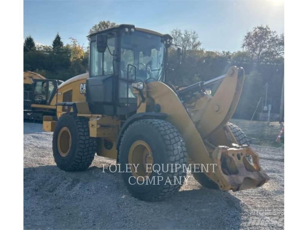 CAT 926M Kolesni nakladalci