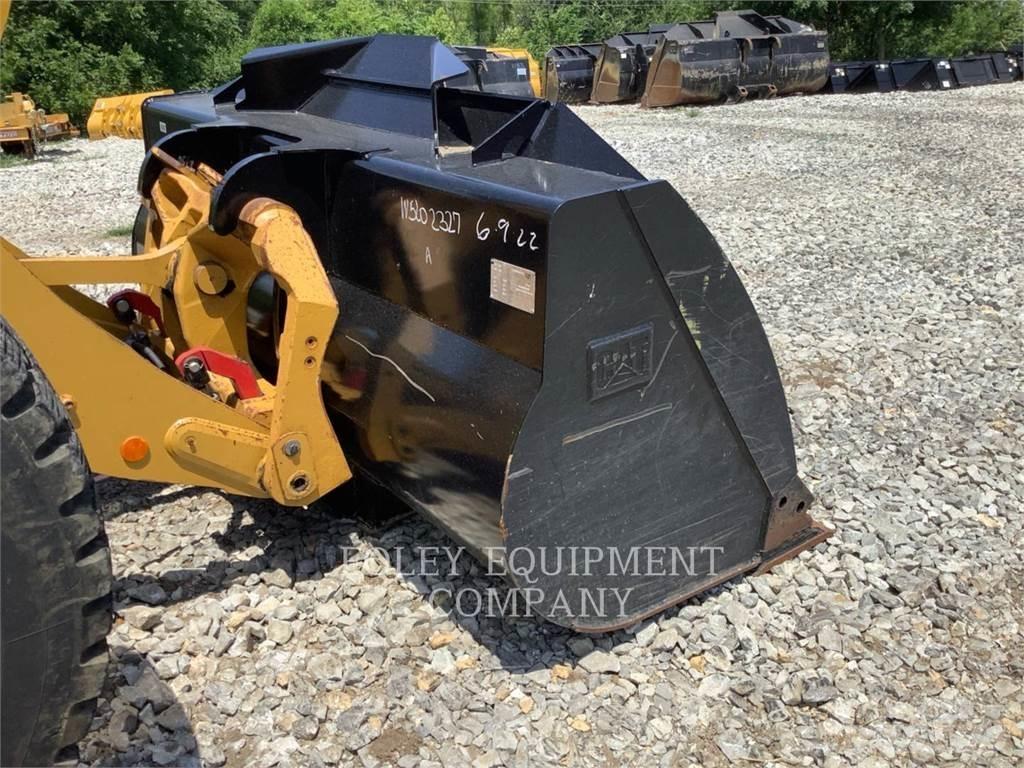 CAT 926M Kolesni nakladalci