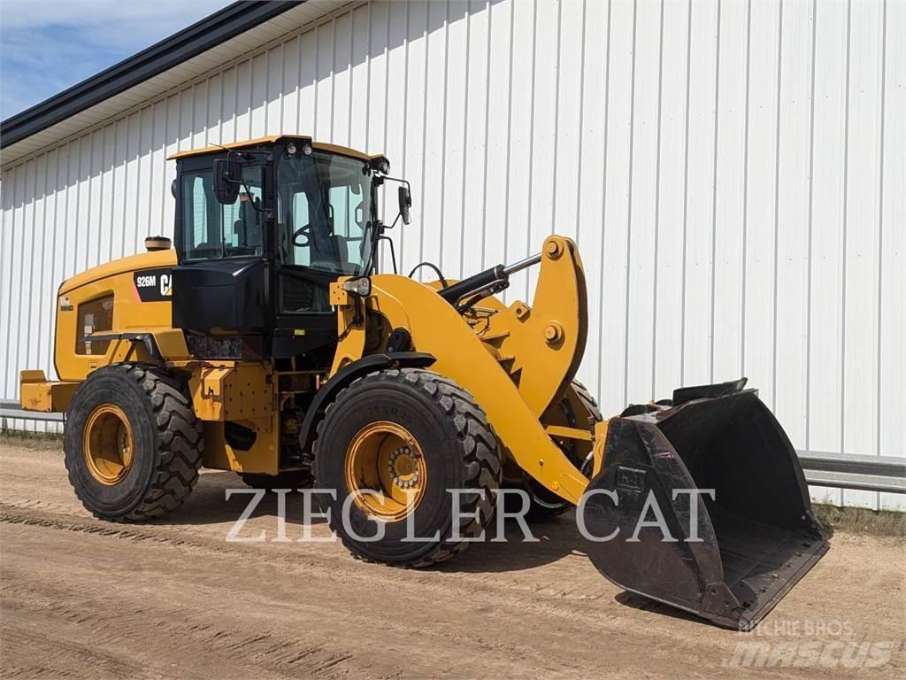 CAT 926M Kolesni nakladalci