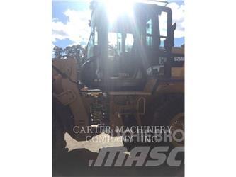 CAT 926M Kolesni nakladalci