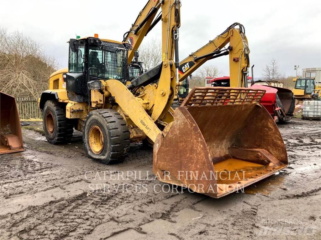 CAT 926M Kolesni nakladalci