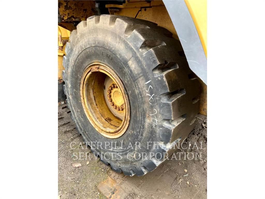 CAT 926M Kolesni nakladalci