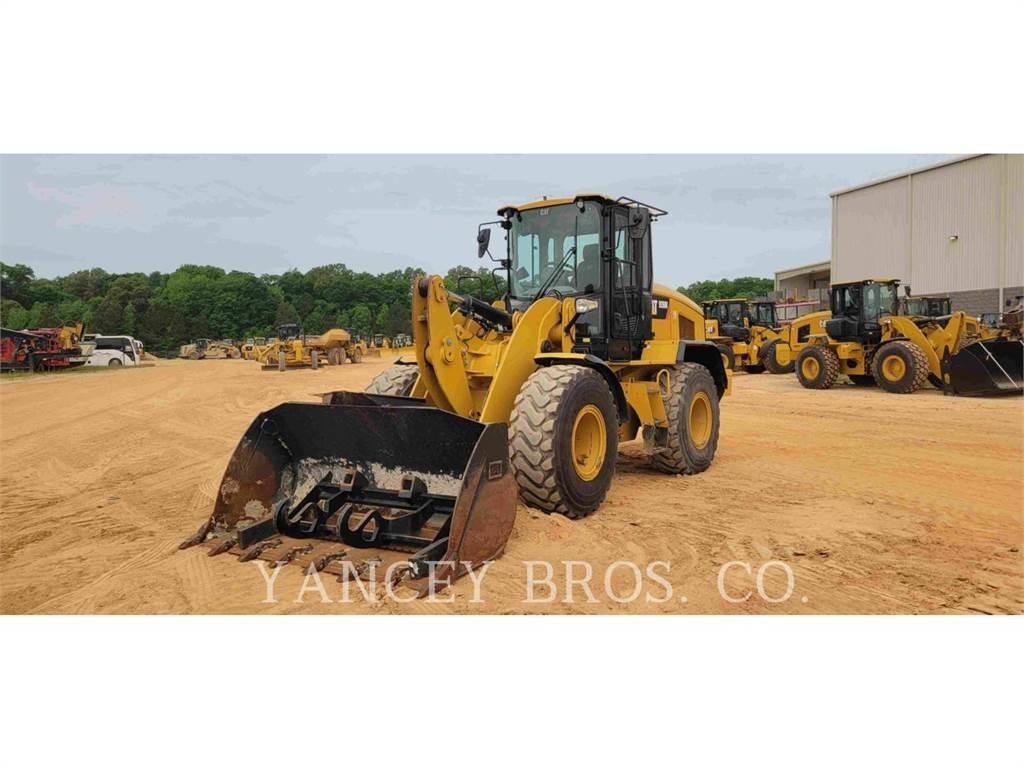 CAT 926M Kolesni nakladalci
