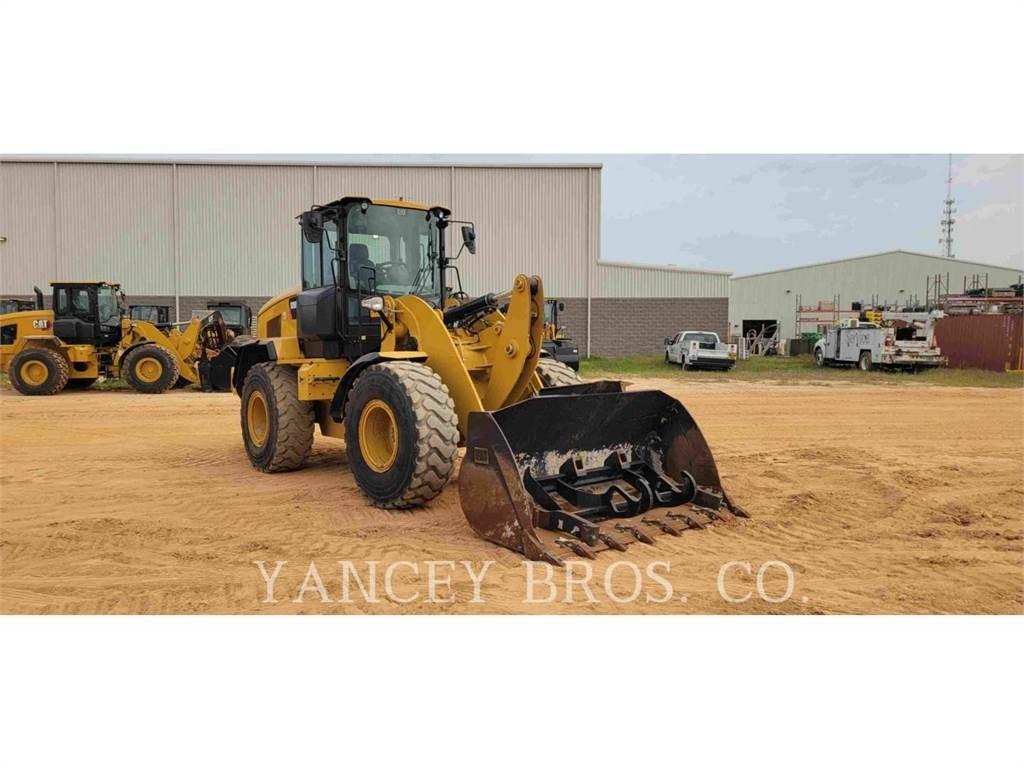 CAT 926M Kolesni nakladalci