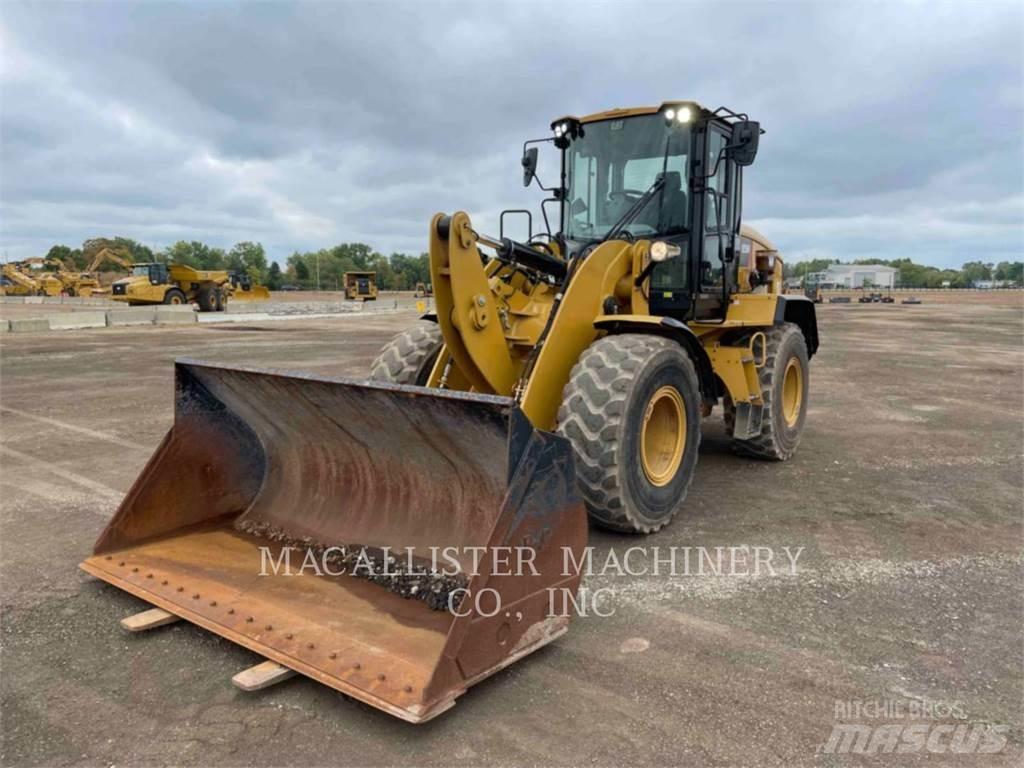 CAT 926M Kolesni nakladalci
