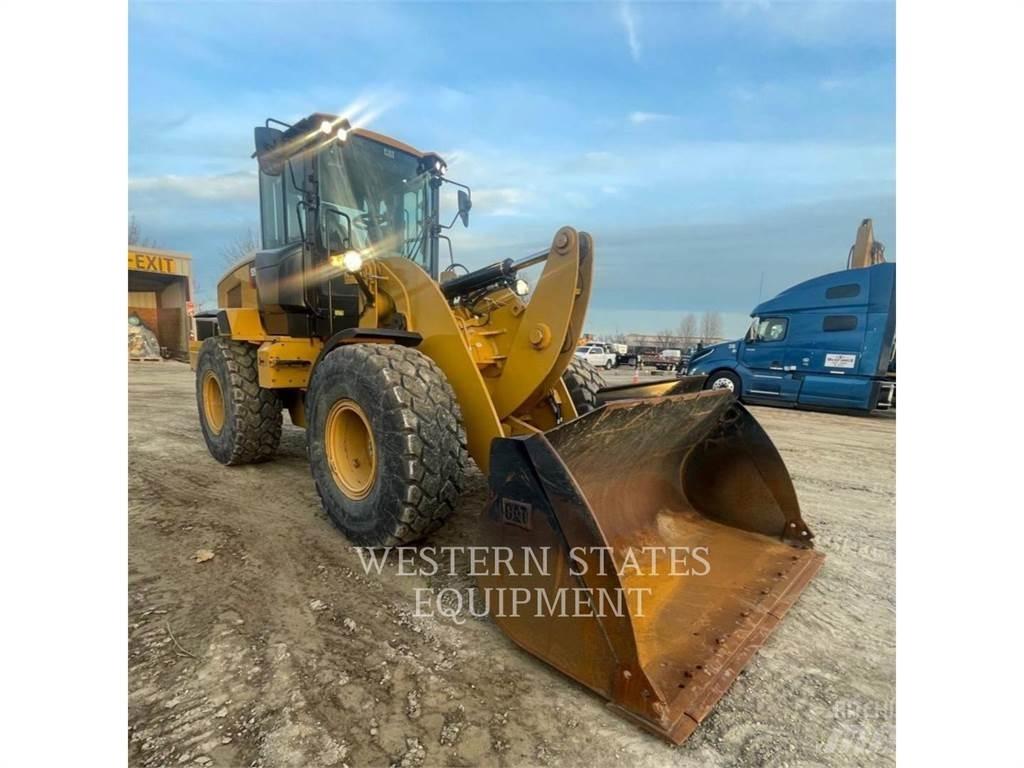 CAT 926M Kolesni nakladalci