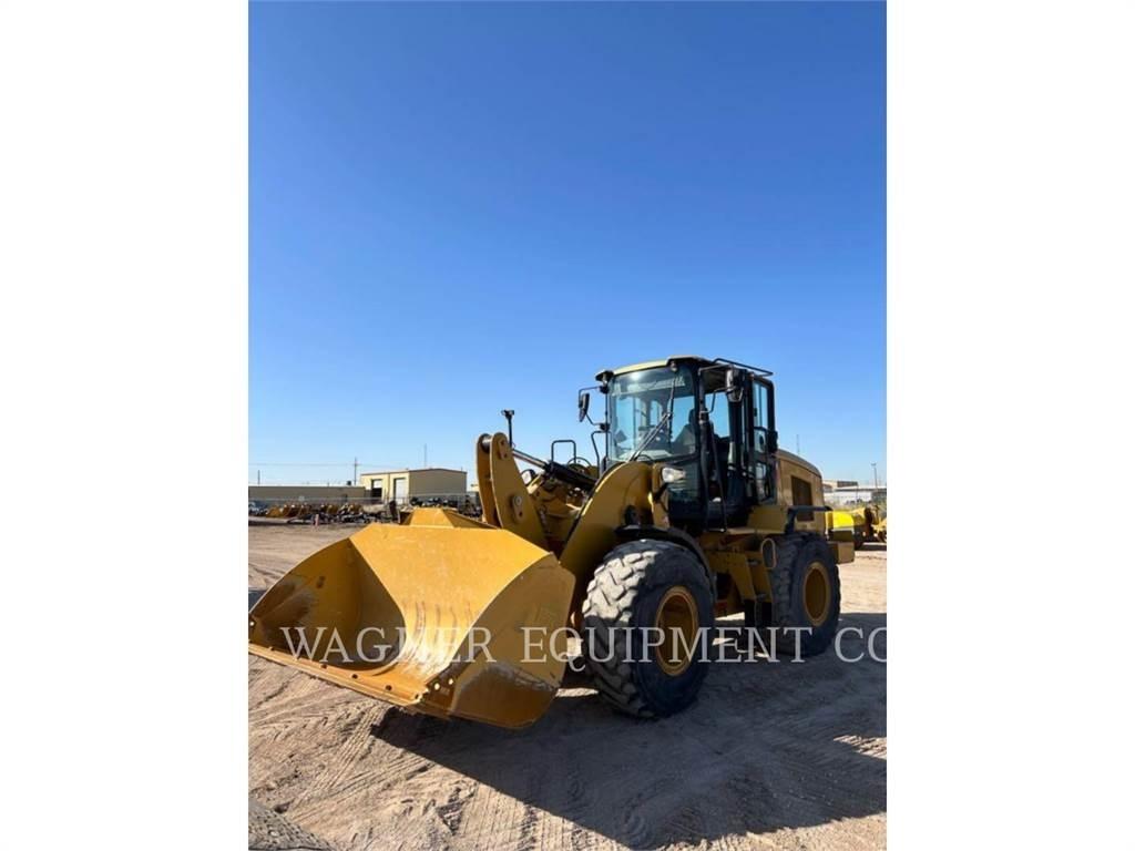 CAT 926M Kolesni nakladalci