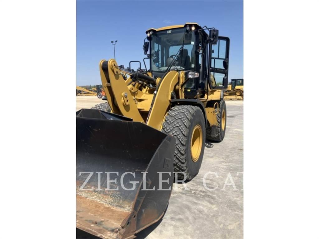 CAT 926M Kolesni nakladalci