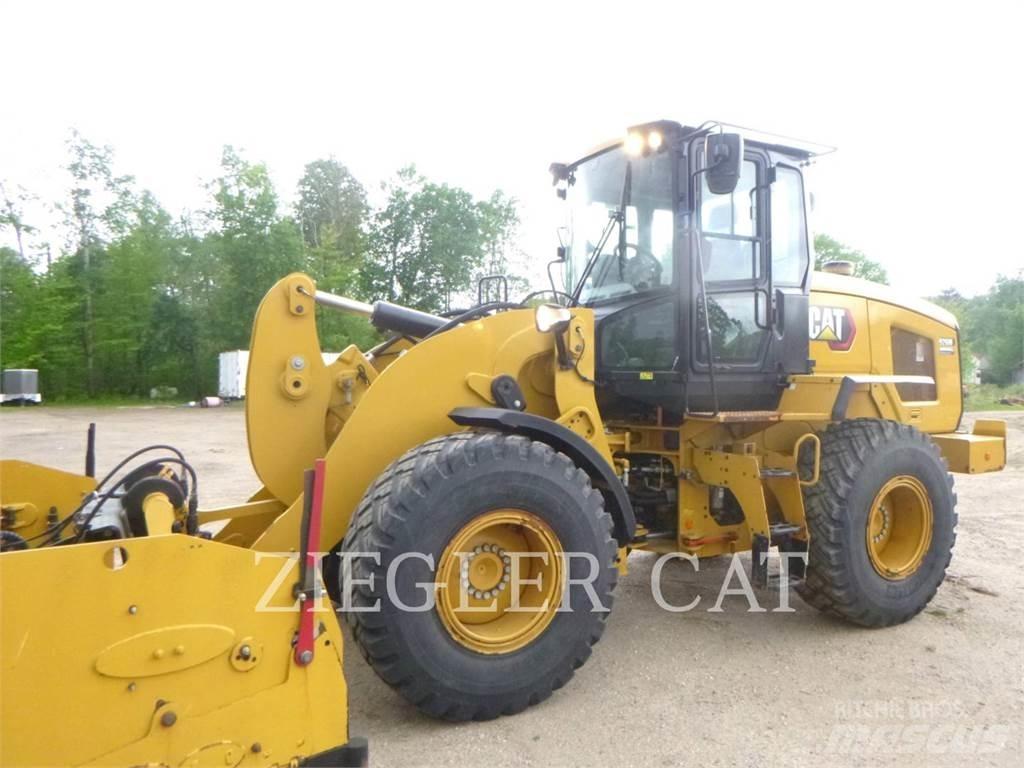 CAT 926M Kolesni nakladalci