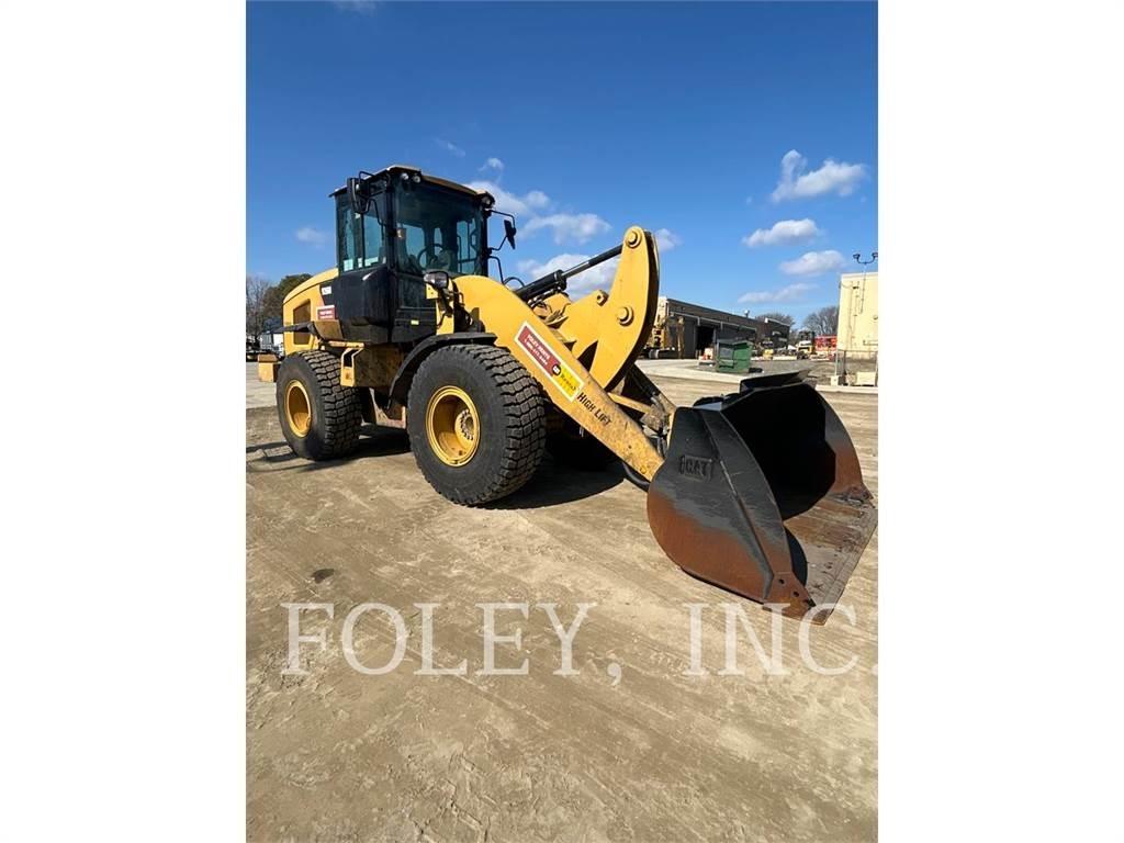 CAT 926M Kolesni nakladalci