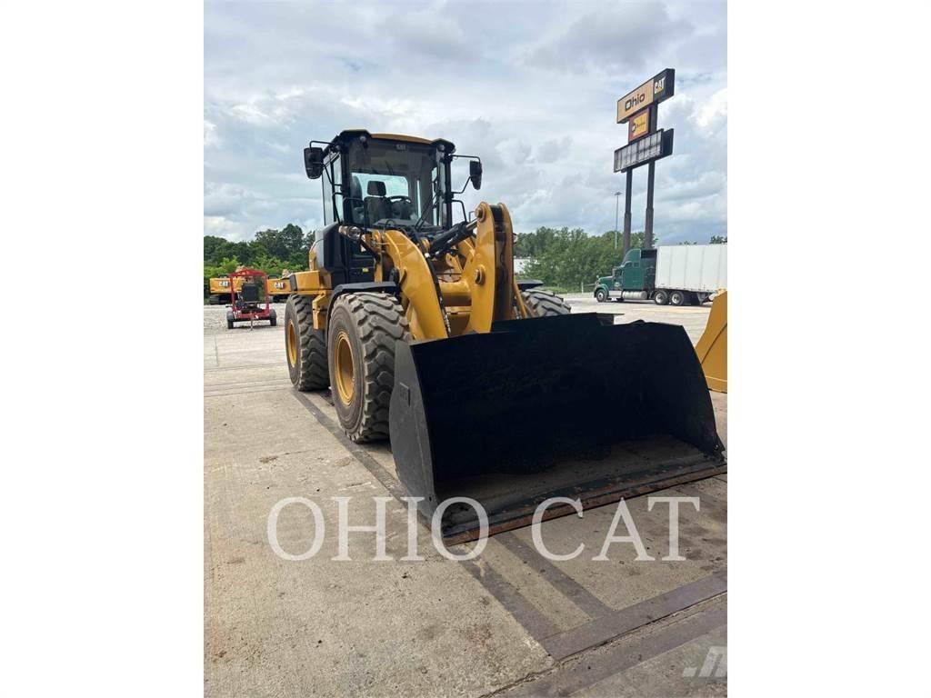 CAT 926M Kolesni nakladalci