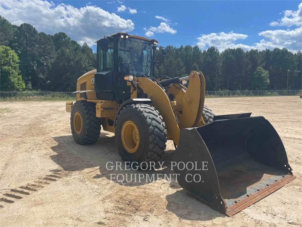 CAT 926M Kolesni nakladalci