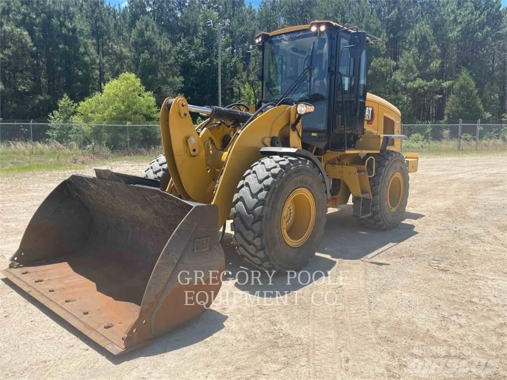 CAT 926M Kolesni nakladalci