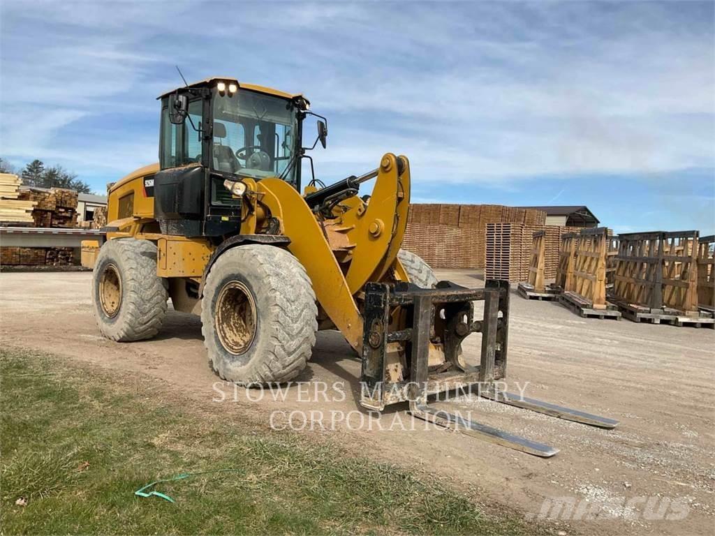 CAT 926M Kolesni nakladalci