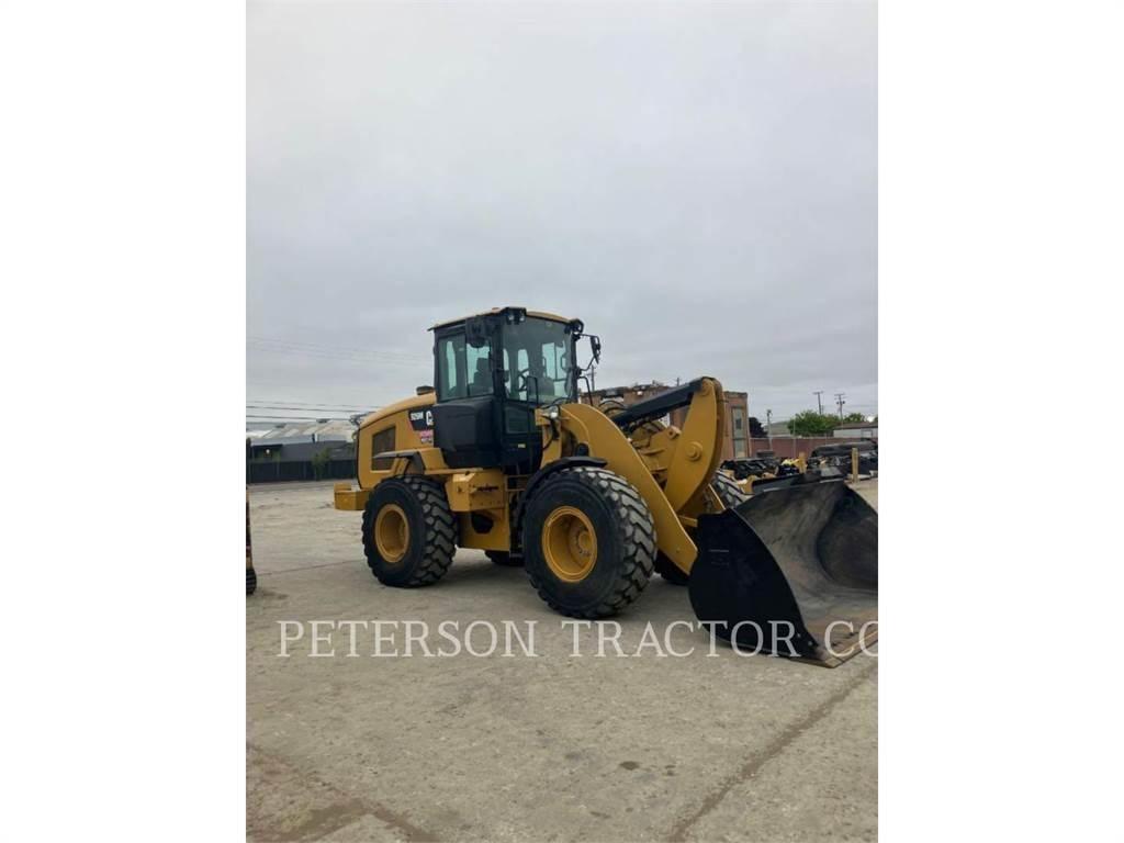 CAT 926M Kolesni nakladalci
