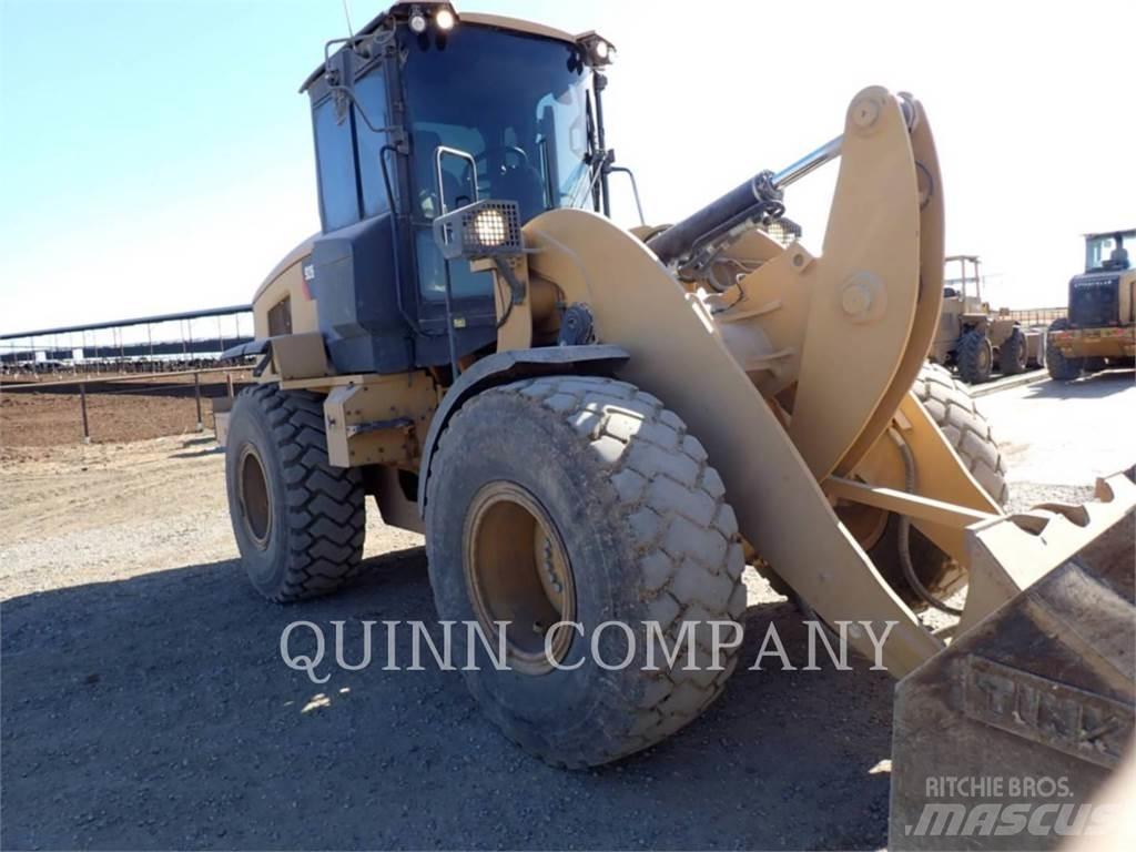 CAT 926M Kolesni nakladalci