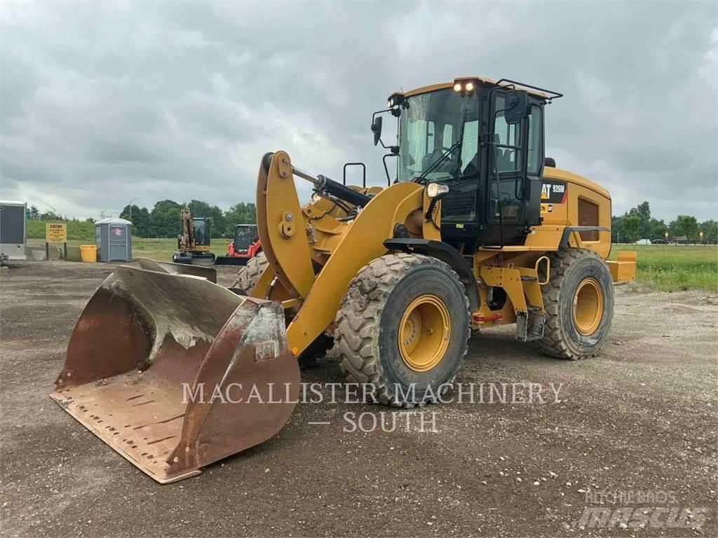 CAT 926M Kolesni nakladalci