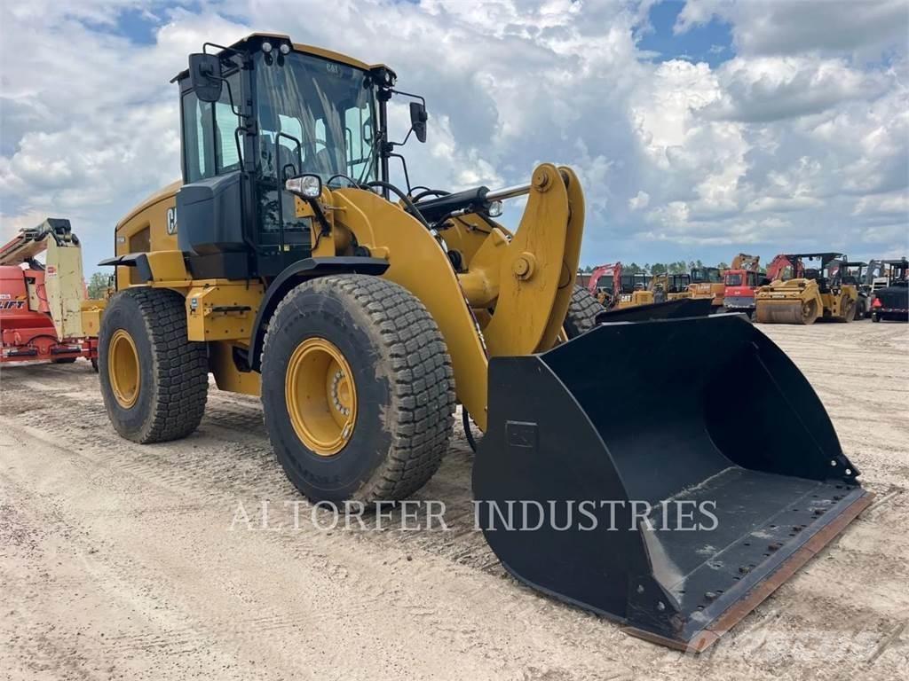 CAT 926M Kolesni nakladalci