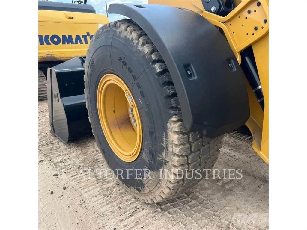 CAT 926M Kolesni nakladalci