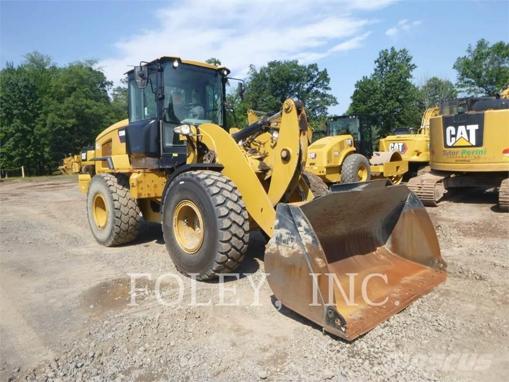 CAT 926M Kolesni nakladalci