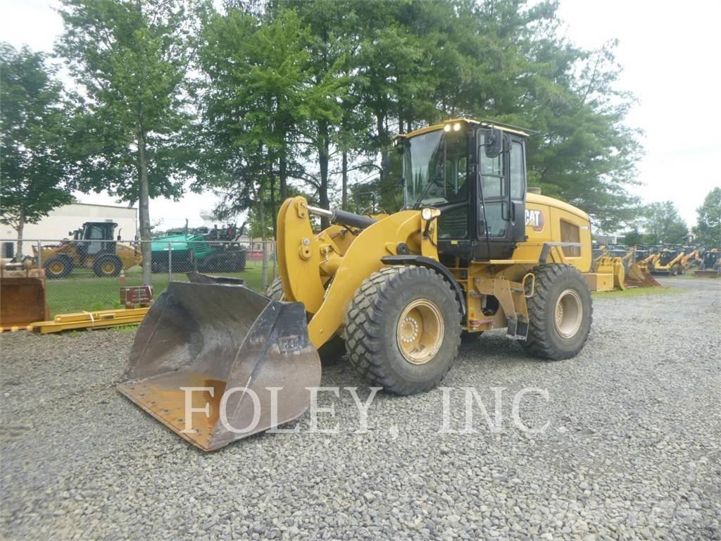 CAT 926M Kolesni nakladalci