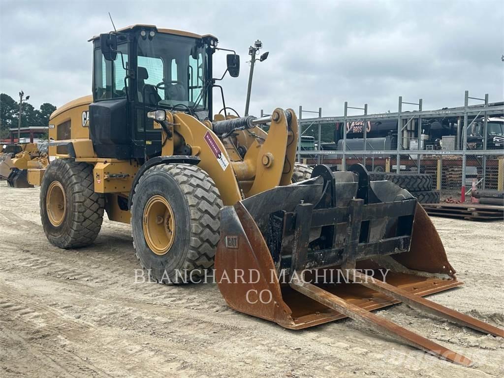 CAT 926M Kolesni nakladalci