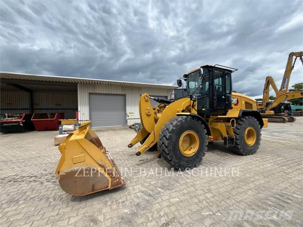 CAT 926M Kolesni nakladalci