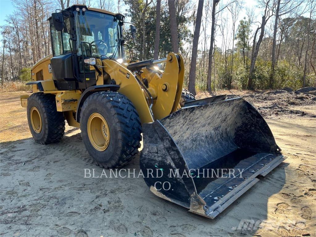 CAT 926M Kolesni nakladalci