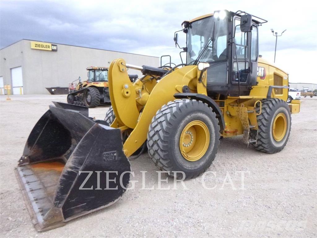 CAT 926M Kolesni nakladalci