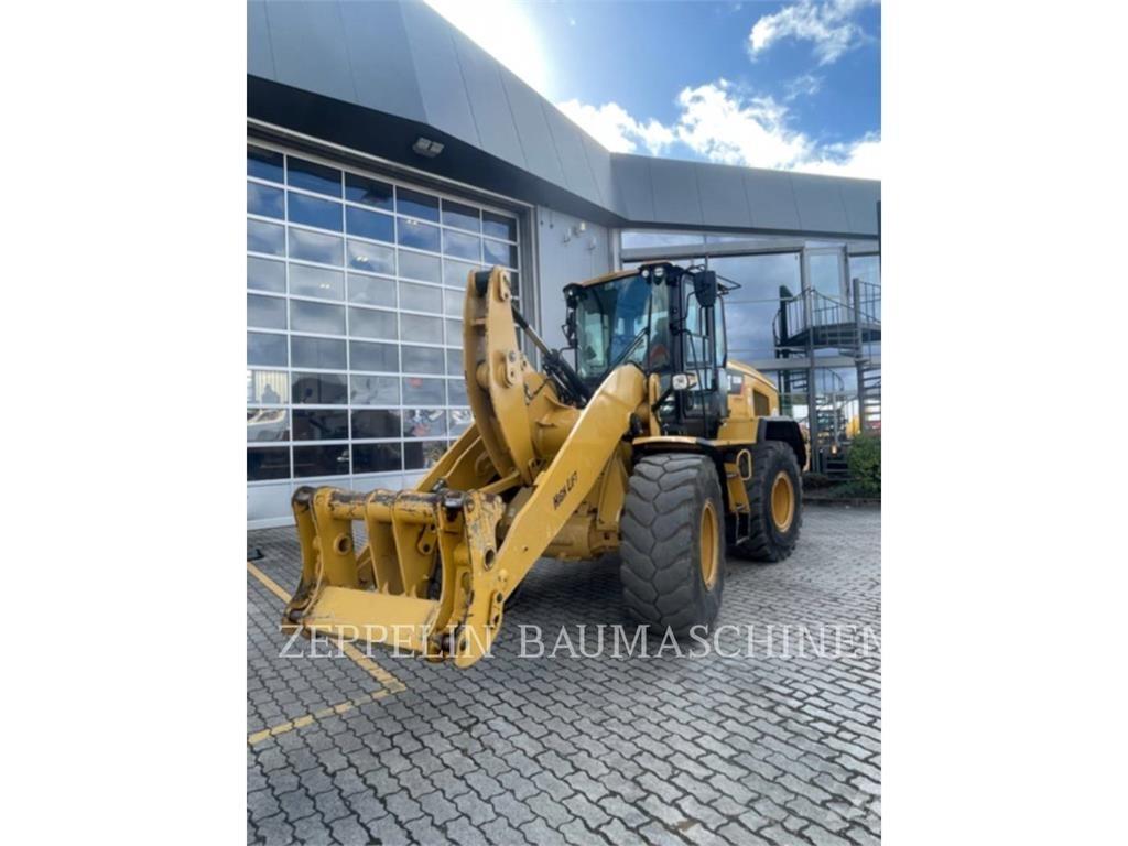 CAT 926M Kolesni nakladalci
