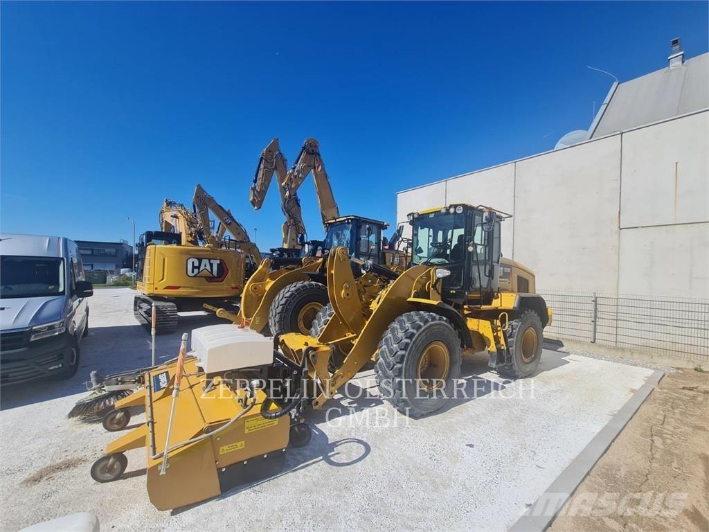 CAT 926M Kolesni nakladalci
