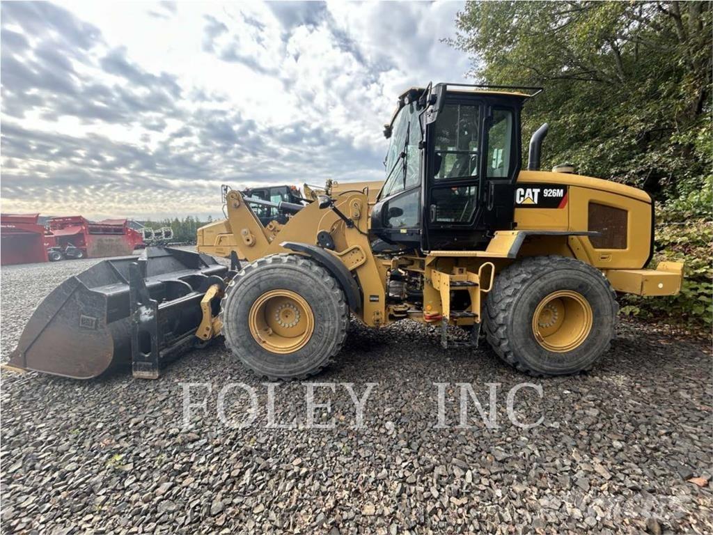 CAT 926M Kolesni nakladalci