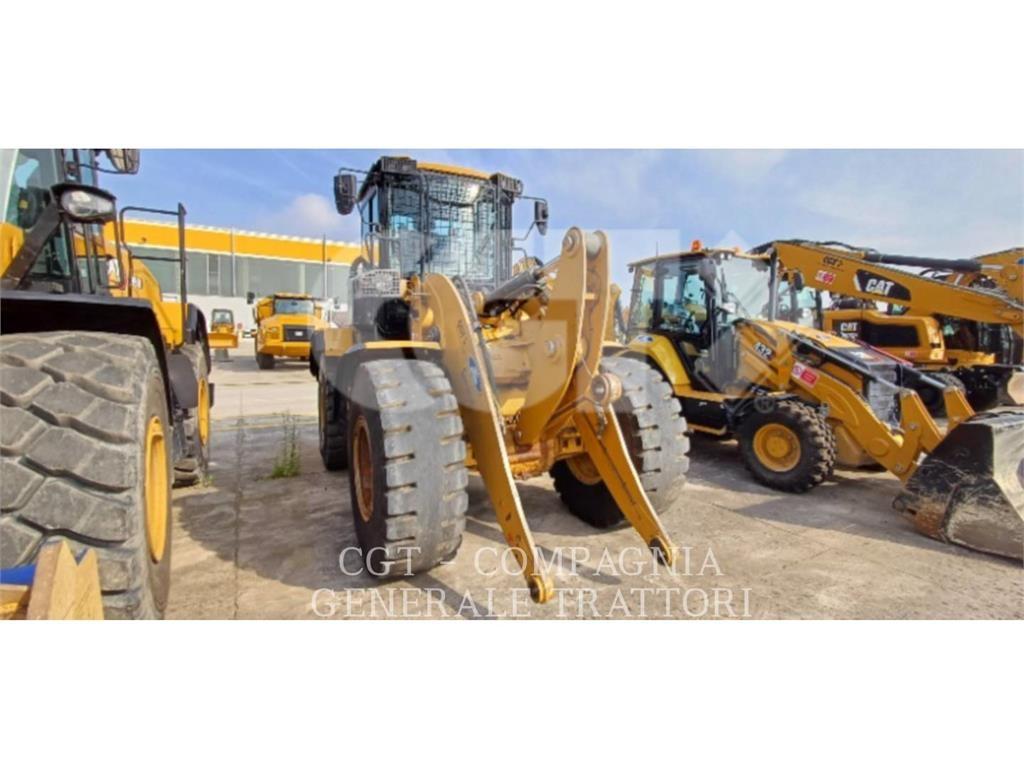 CAT 926M Kolesni nakladalci