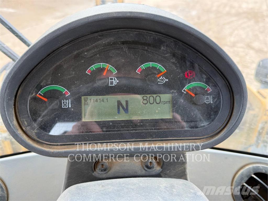 CAT 926M Kolesni nakladalci