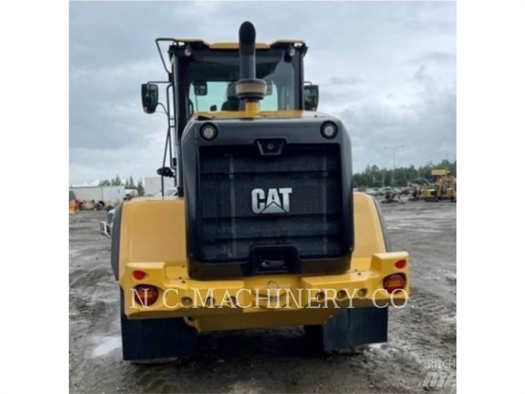 CAT 926M Kolesni nakladalci
