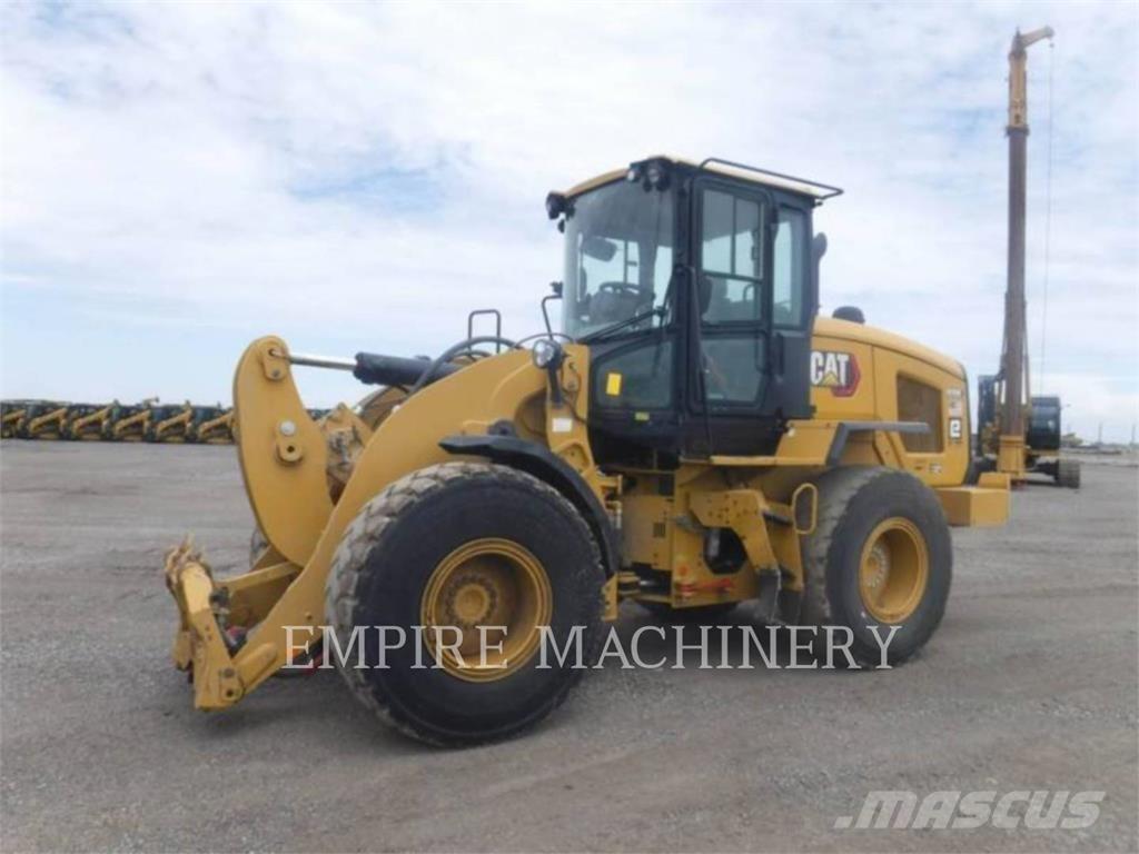 CAT 926M FC Kolesni nakladalci