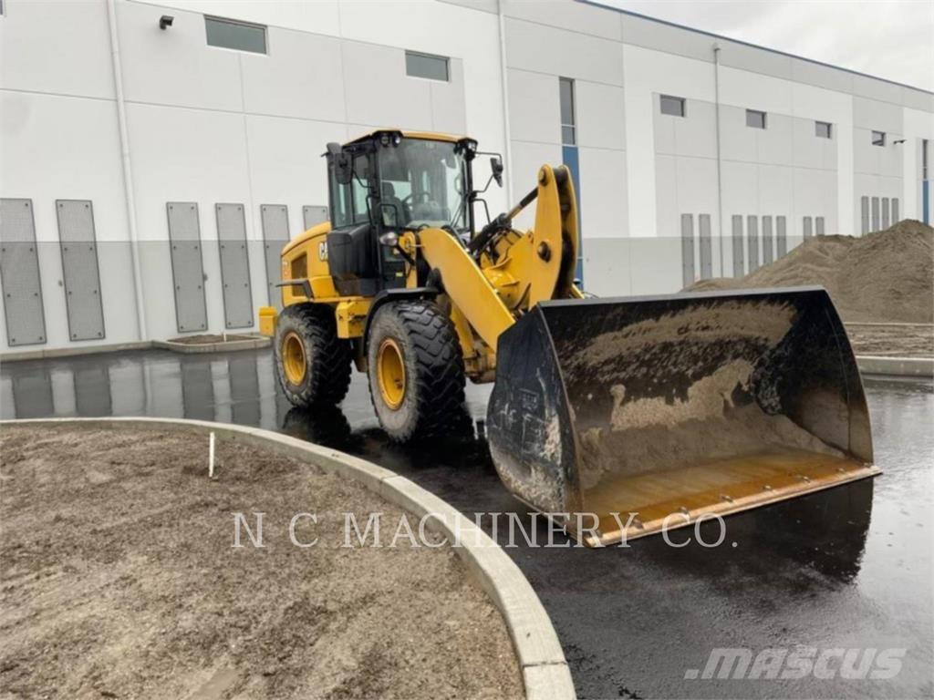 CAT 926M HL Kolesni nakladalci