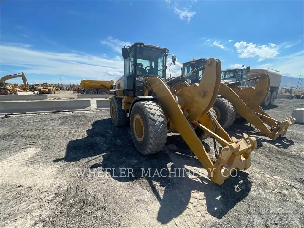 CAT 926M HL QC Kolesni nakladalci