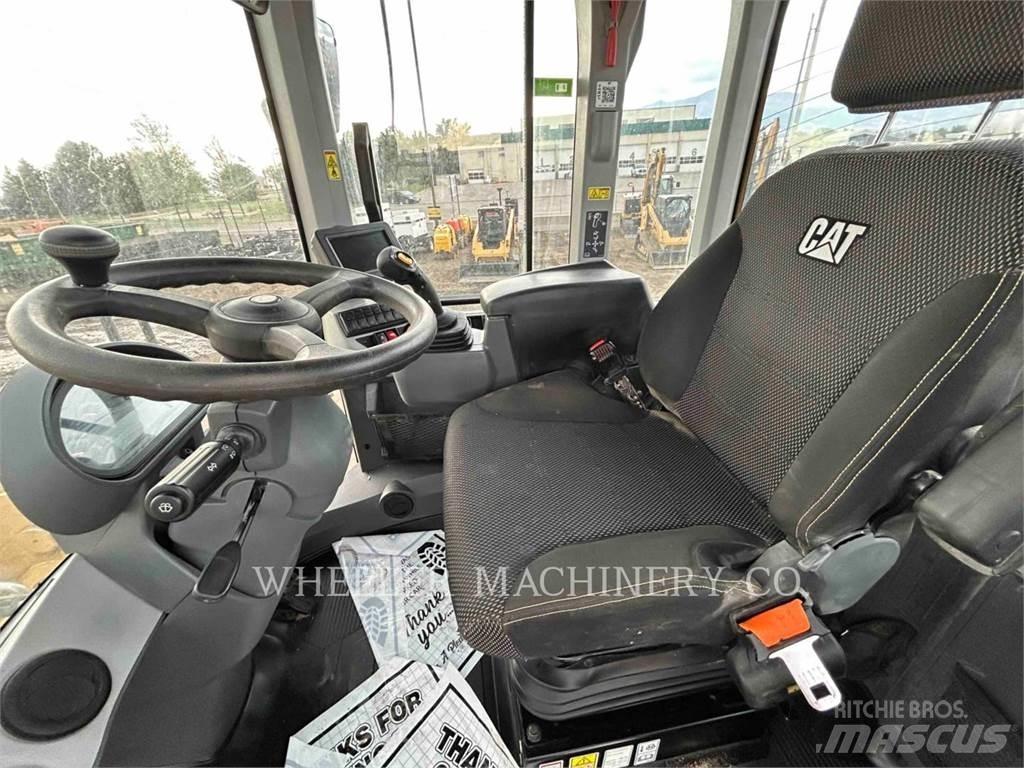 CAT 926M QC Kolesni nakladalci