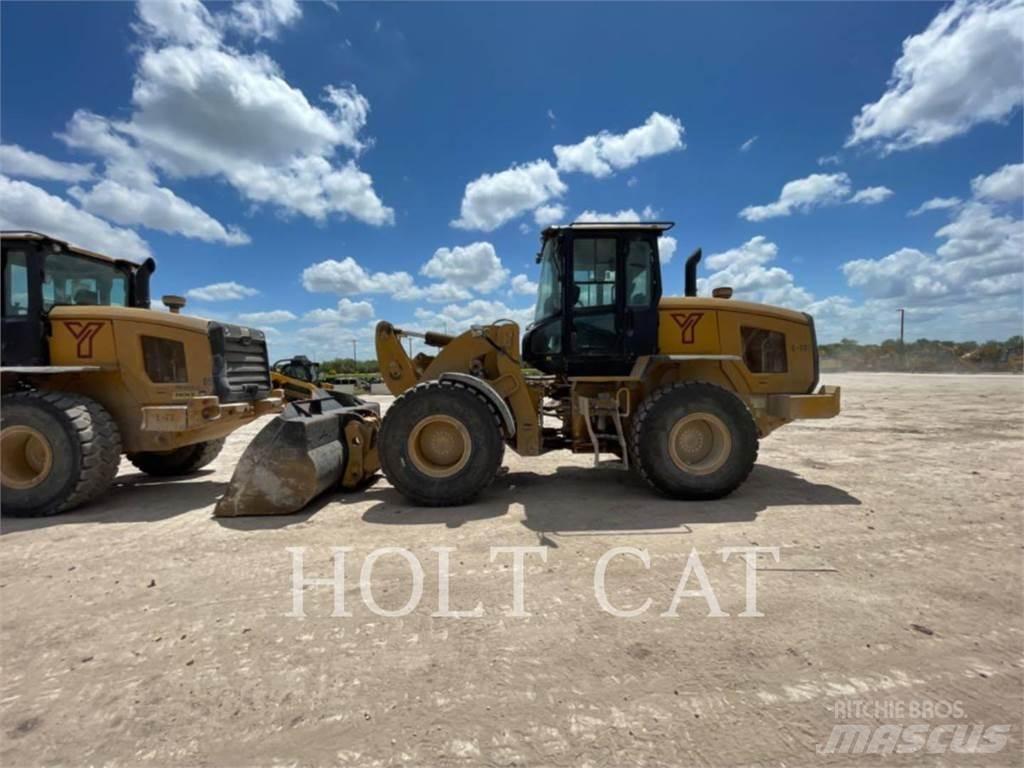 CAT 926M QC Kolesni nakladalci