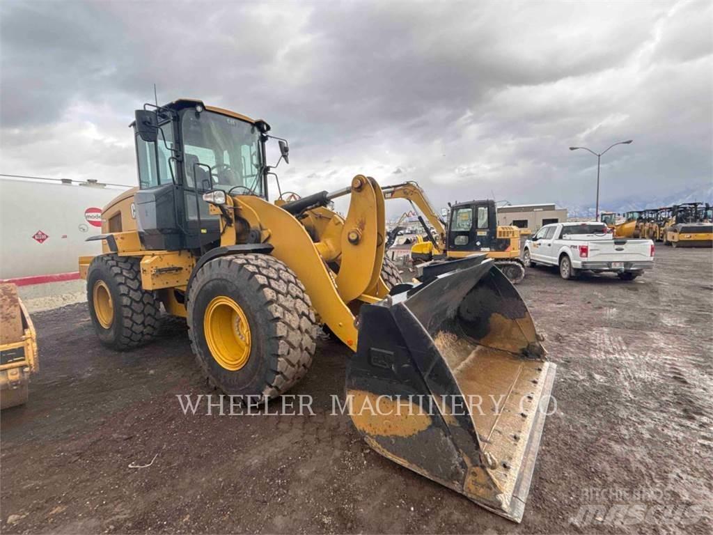 CAT 926M QC Kolesni nakladalci