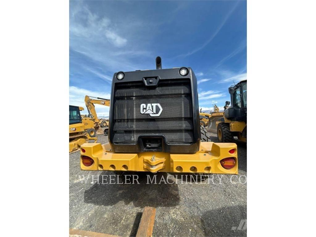 CAT 926M QC Kolesni nakladalci