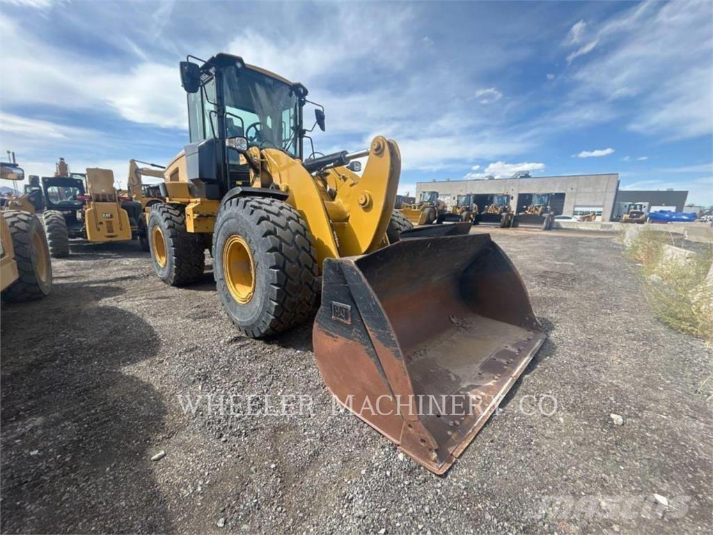 CAT 926M QC Kolesni nakladalci