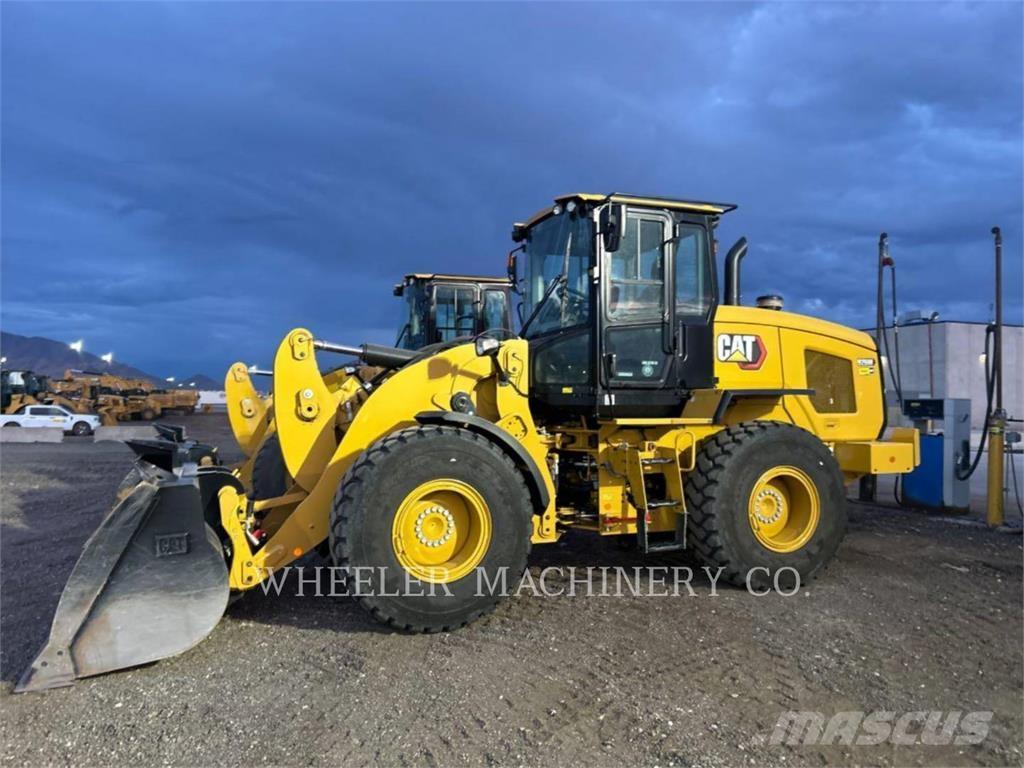CAT 926M QC 3V Kolesni nakladalci