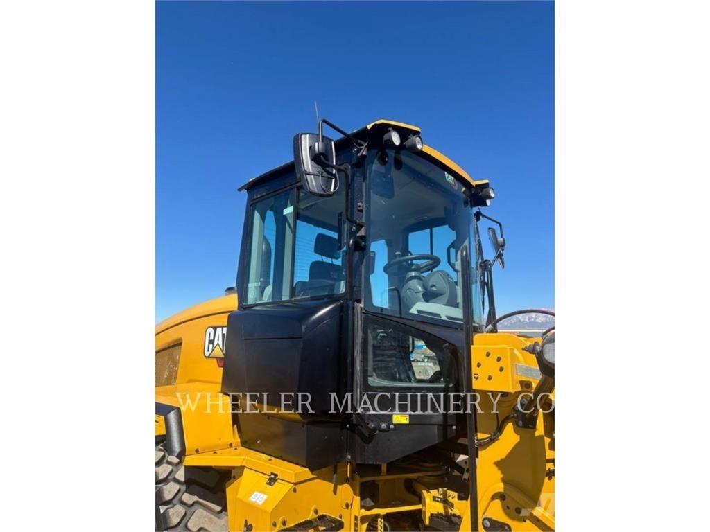 CAT 926M QC 3V Kolesni nakladalci