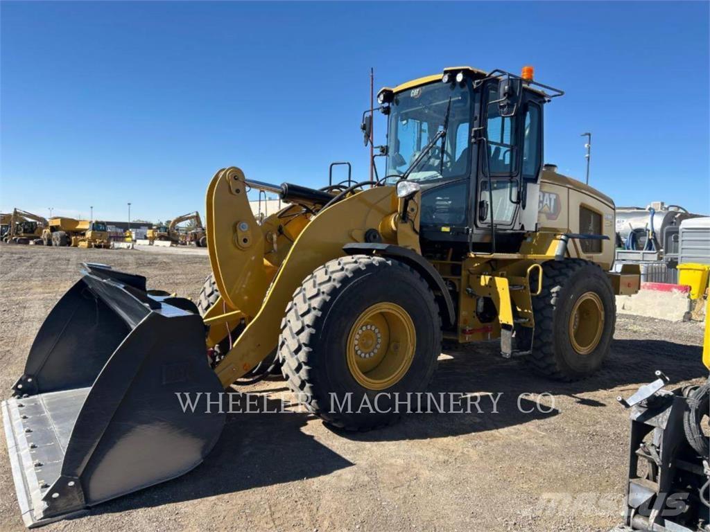 CAT 926M QC 3V Kolesni nakladalci