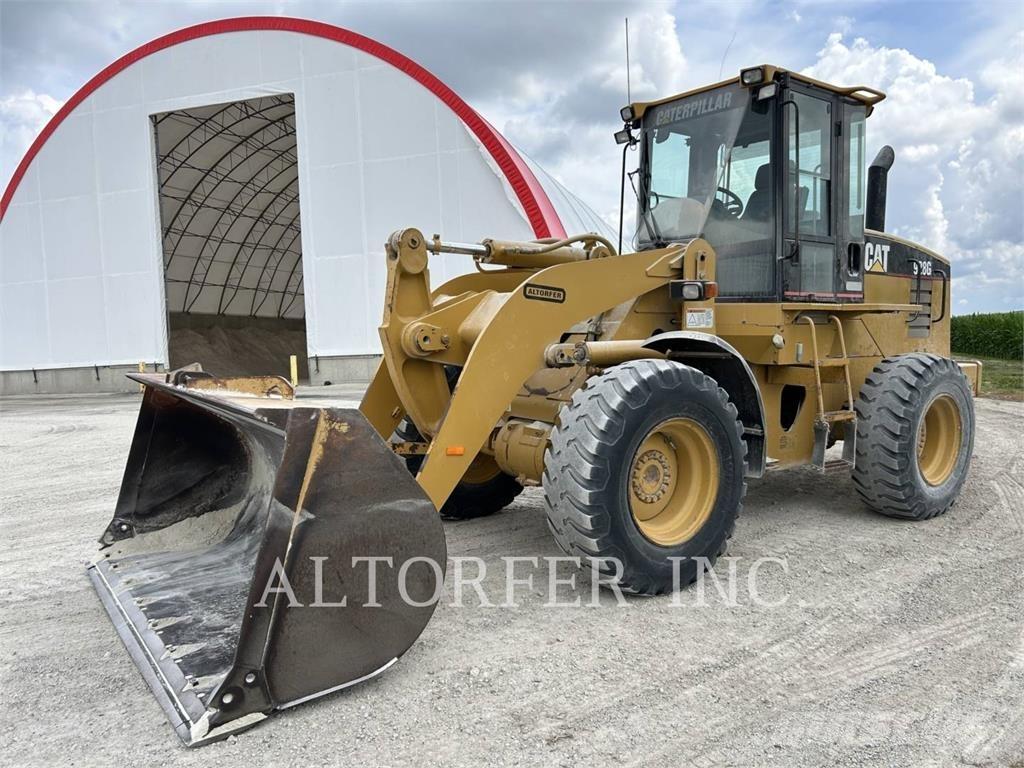 CAT 928G Kolesni nakladalci