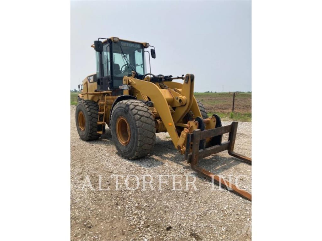 CAT 928HZ Kolesni nakladalci