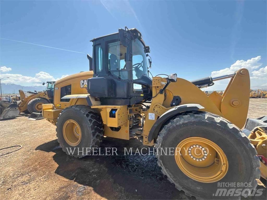 CAT 930 QC Kolesni nakladalci