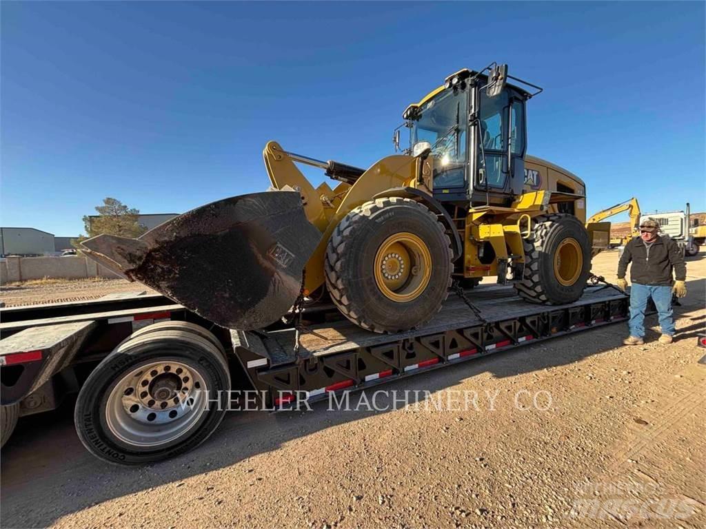 CAT 930 QC Kolesni nakladalci
